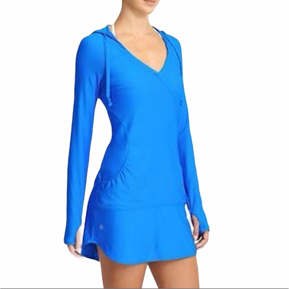 Athleta Women's athletic sport shirt or swim cover up